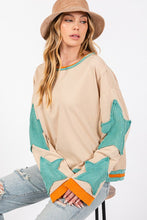 Load image into Gallery viewer, Star Sweatshirt