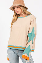 Load image into Gallery viewer, Star Sweatshirt