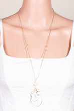 Load image into Gallery viewer, Finding the Moment Necklace