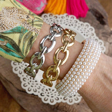 Load image into Gallery viewer, Harbor Glow Bracelet
