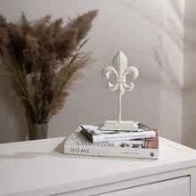 Load image into Gallery viewer, Fleur Accent