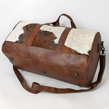Load image into Gallery viewer, Howdy Duffle Bag