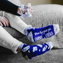 Load image into Gallery viewer, O/S Ankle Vodka Soda Socks