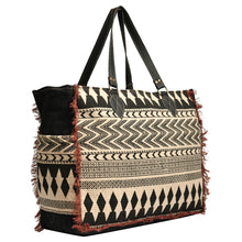 Load image into Gallery viewer, Serok Weekender Bag