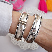 Load image into Gallery viewer, Heritage Shine Bracelet