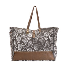 Load image into Gallery viewer, Anemone Weekender Bag 1479