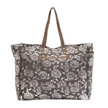 Load image into Gallery viewer, Anemone Weekender Bag 1479