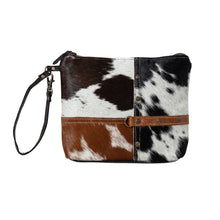 Load image into Gallery viewer, Tyler Ridge Wristlet 8426