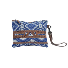 Load image into Gallery viewer, Ashun Wristlet
