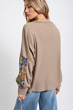 Load image into Gallery viewer, Irresistible Top Mocha