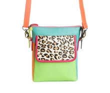 Load image into Gallery viewer, Safari Petite Crossbody 11343