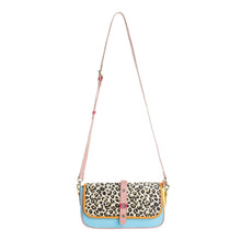 Load image into Gallery viewer, Safari Small Crossbody Purse 11349