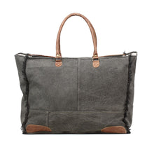 Load image into Gallery viewer, Handmade Weekender 1201