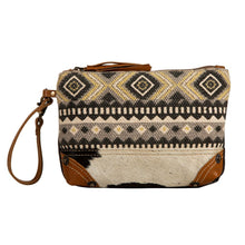 Load image into Gallery viewer, Bison Ridge Wristlet 6749