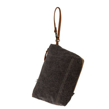 Load image into Gallery viewer, Burlander Patch Wristlet 7911