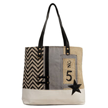 Load image into Gallery viewer, Globetrotter Tote 7930