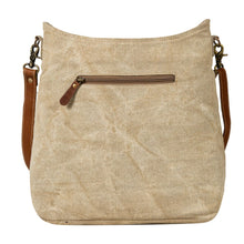 Load image into Gallery viewer, Yesteryear Vintage Purse 8012