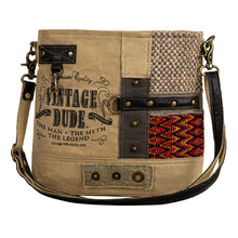 Load image into Gallery viewer, Sundown River Vintage Purse 8018