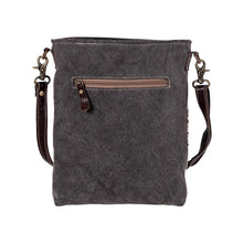 Load image into Gallery viewer, Clarissa Falls Purse 8043