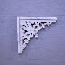 Load image into Gallery viewer, Small Corbel