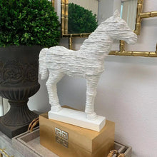Load image into Gallery viewer, Horse Statue