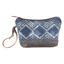 Load image into Gallery viewer, Armada Wristlet 1606
