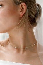 Load image into Gallery viewer, Pearl Necklace
