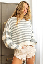 Load image into Gallery viewer, Comfy Day Sweater
