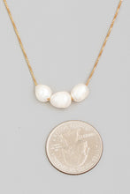 Load image into Gallery viewer, Dainty Pearl Necklace
