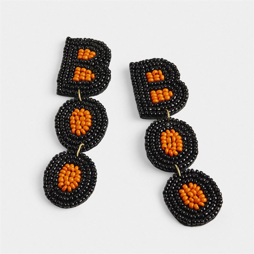 Boo Black Earrings