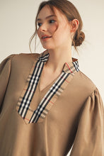 Load image into Gallery viewer, I Dare You Top Taupe
