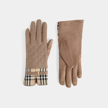 Load image into Gallery viewer, Plaid Puffer Touchscreen Gloves
