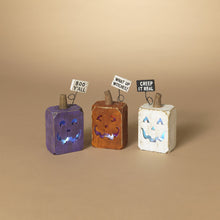 Load image into Gallery viewer, Lighted Halloween Pumpkin
