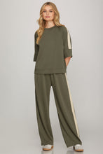 Load image into Gallery viewer, Lounge Day Outfit
