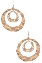 Load image into Gallery viewer, Coming Around Earrings
