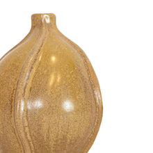 Load image into Gallery viewer, Rowena Bud Vase
