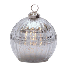 Load image into Gallery viewer, LED Light Up Candle Ornament
