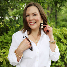 Load image into Gallery viewer, Bee Medallion necklace
