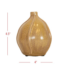 Load image into Gallery viewer, Rowena Bud Vase
