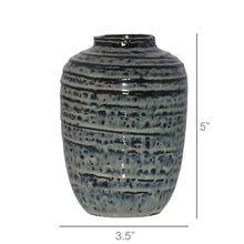 Load image into Gallery viewer, Toku Vase
