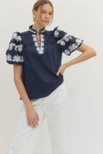 Load image into Gallery viewer, Catcha Latter Top Navy
