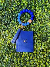 Load image into Gallery viewer, Victoria Wristlet Wallet
