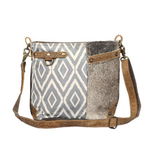 Load image into Gallery viewer, Washed-Out Purse 1343
