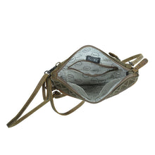 Load image into Gallery viewer, Champion Purse 5230
