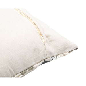 Equilateral Pillow 5535