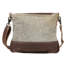 Load image into Gallery viewer, Amozz Shoulder Bag 1532
