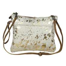 Load image into Gallery viewer, Sassy Leather Bag 2117
