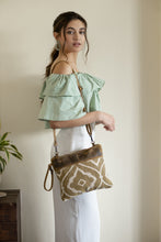 Load image into Gallery viewer, Chocolate Carmel Cross Body Bag 2170
